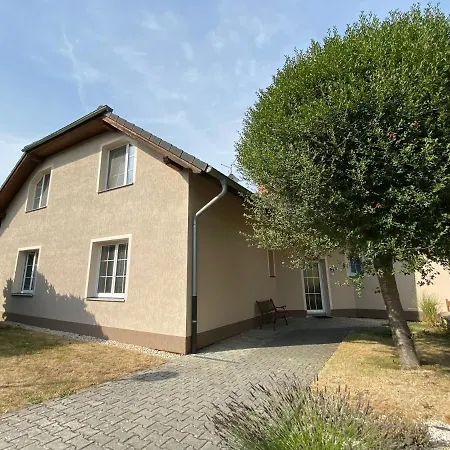 Heda Πανσιόν Františkovy Lázně