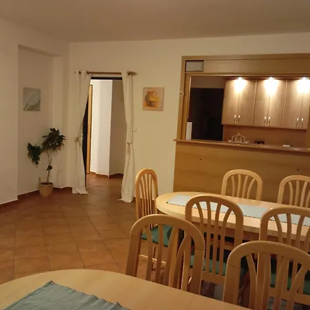 Πανσιόν Heda 2*